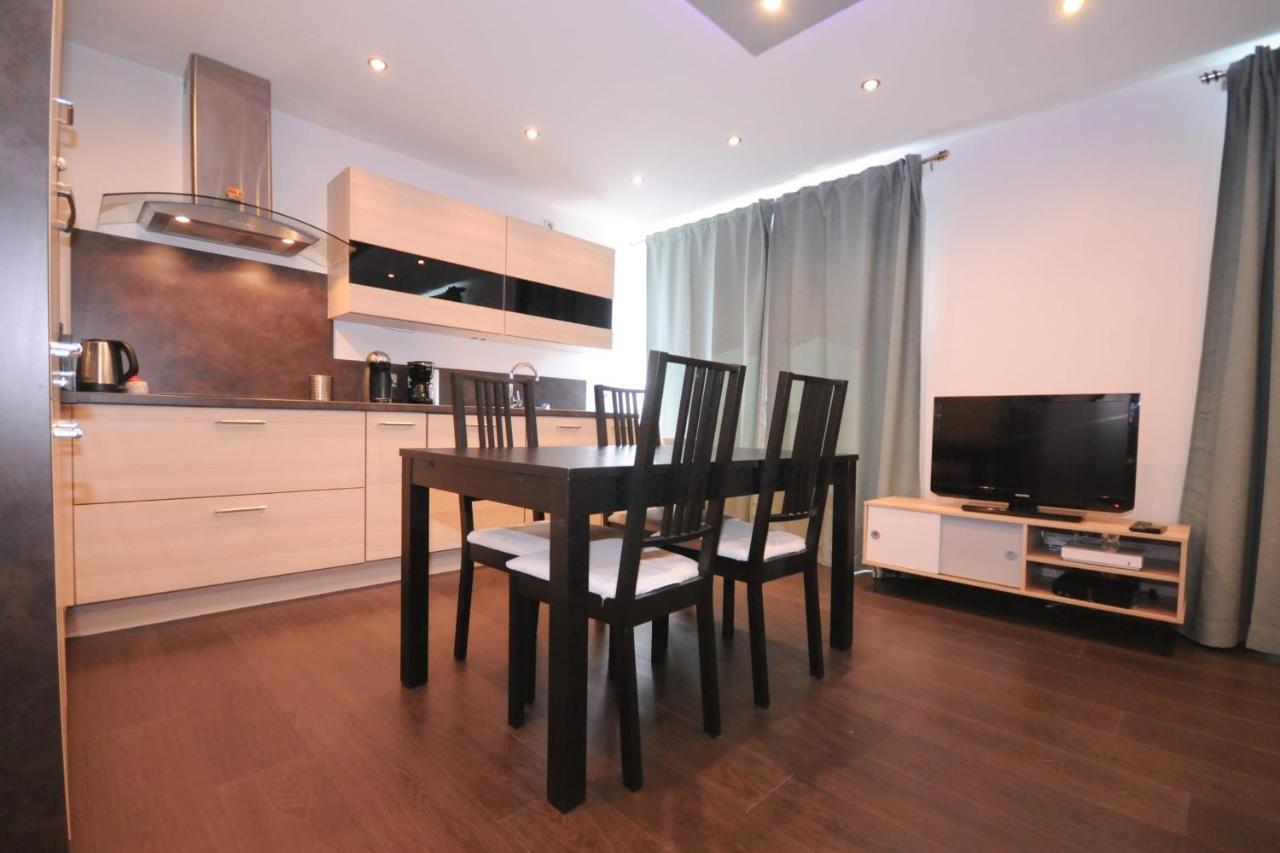 Le Grand Large - Apartment Parking & Balcony By The Lake Modern Bright Annecy Ngoại thất bức ảnh